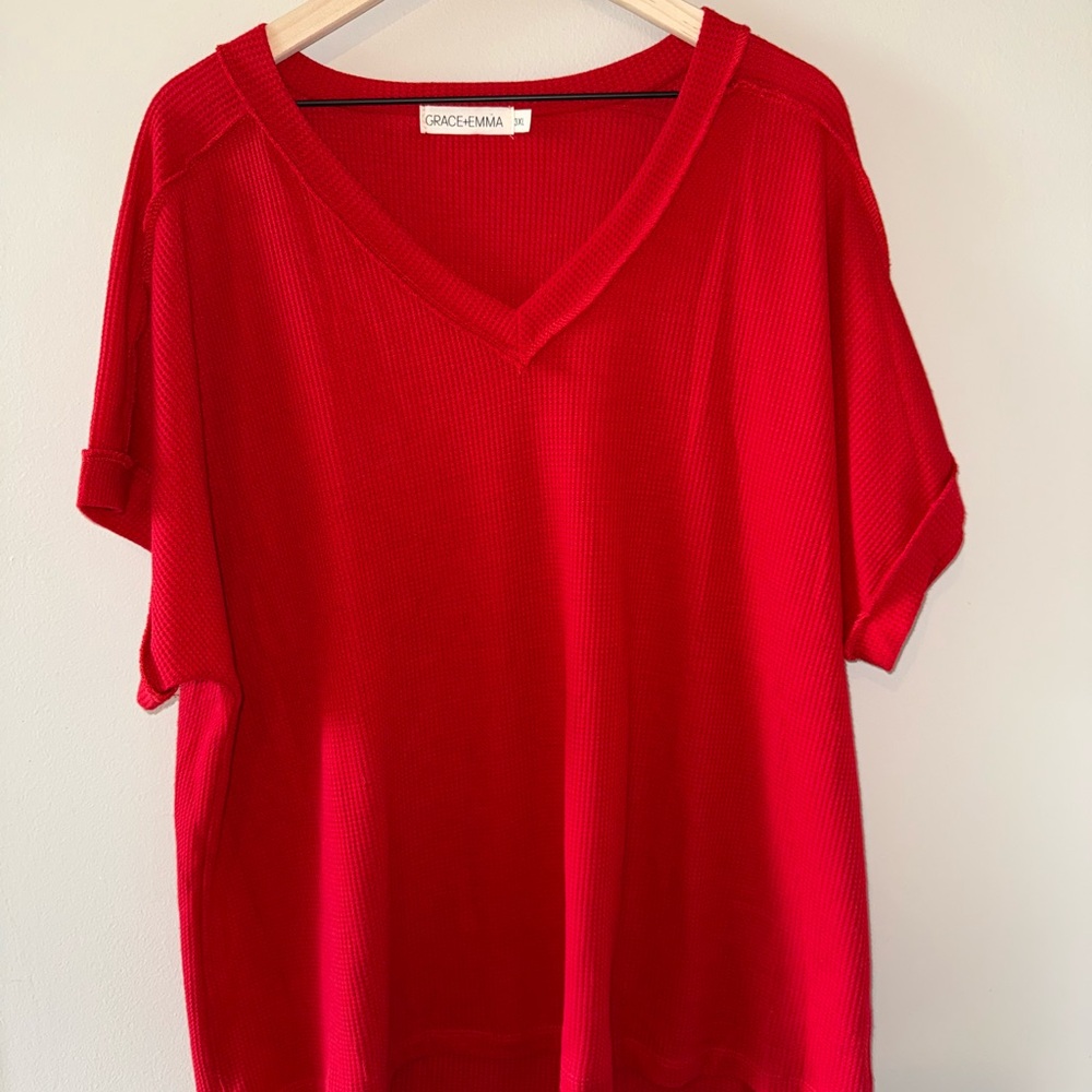 Grace Emma Scarlet V-Neck Short Sleeve Tee